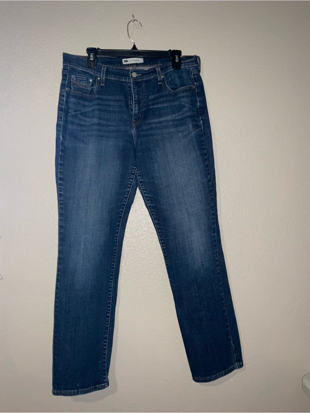 505 Levi's Classic Indigo Straight-Leg Jeans